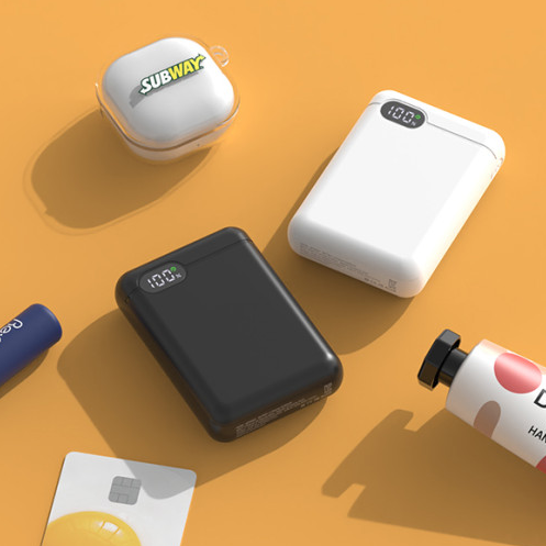 리큐엠 20W 고속충전 LCD잔량표시 10000mAh 미니 보조배터리 QP1000C